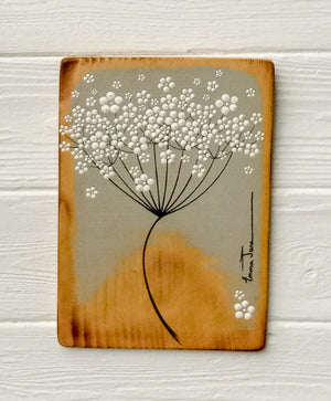 Small Cow Parsley Soft Taupe Reclaimed Wood