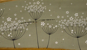 X.L Cow Parsley Sage Green Reclaimed Wood