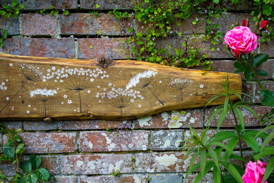 XXL Cow Parsley natural live edge wood painting outside close up